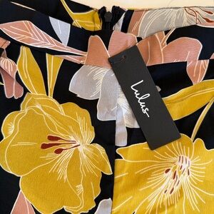 NWT Lulus Floral Pants with Yellow and Navy Design